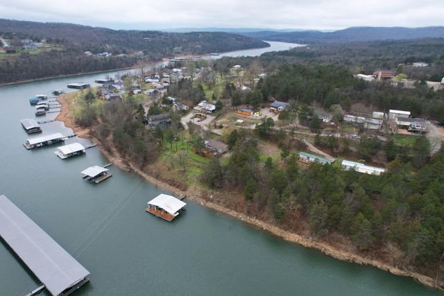 236 Onyx Lane, Galena, MO 65656