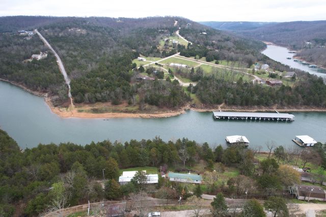 236 Onyx Lane, Galena, MO 65656