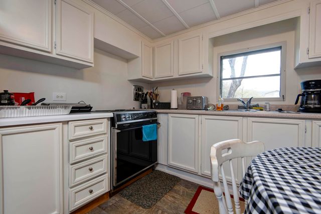 236 Onyx Lane, Galena, MO 65656