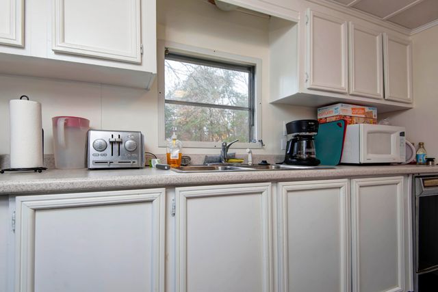 236 Onyx Lane, Galena, MO 65656