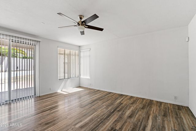 5952 W MORNING DOVE Drive, Glendale, AZ 85308