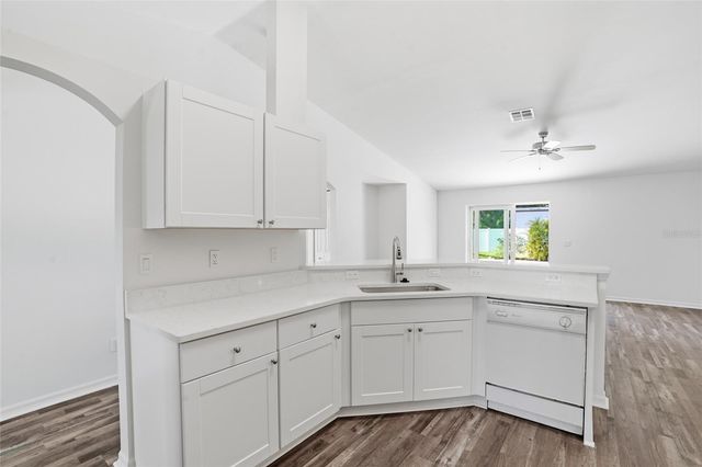 2004 NE 5TH TERRACE, Cape Coral, FL 33909