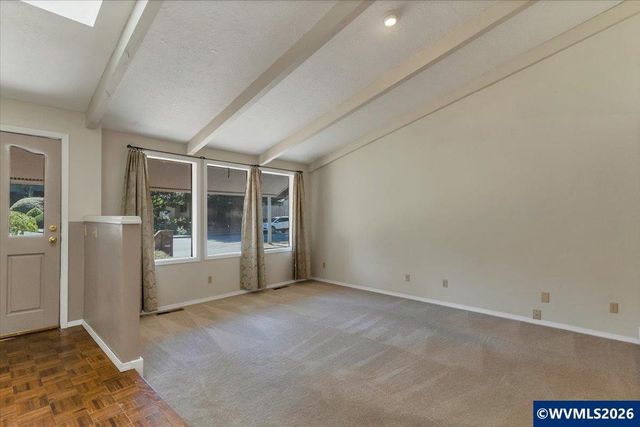 1983 Arithmetic Dr SE, Salem, OR 97302