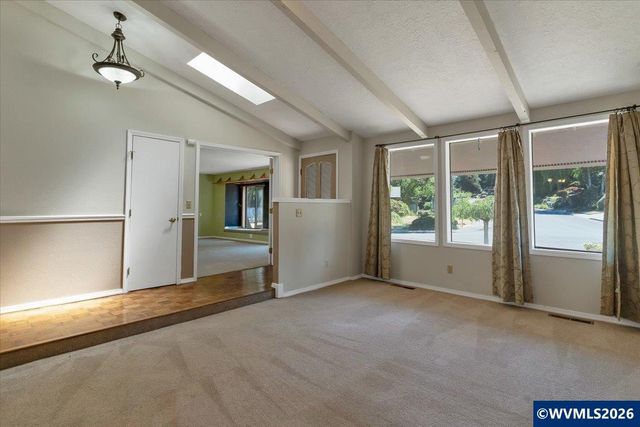 1983 Arithmetic Dr SE, Salem, OR 97302
