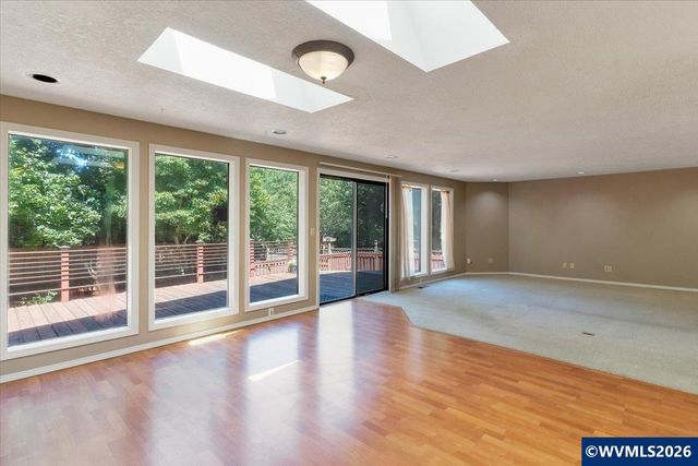 1983 Arithmetic Dr SE, Salem, OR 97302