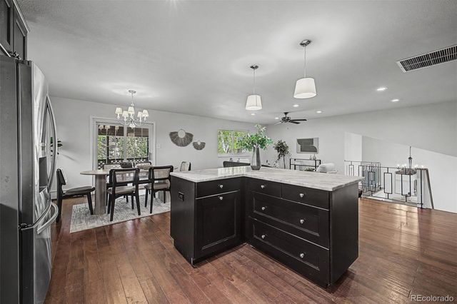 6712 S Marion Circle, Littleton, CO 80122