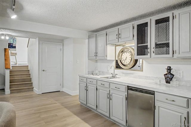 6712 S Marion Circle, Littleton, CO 80122
