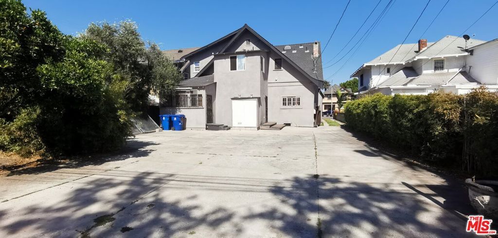 2705 S Normandie Avenue, Los Angeles, CA 90007