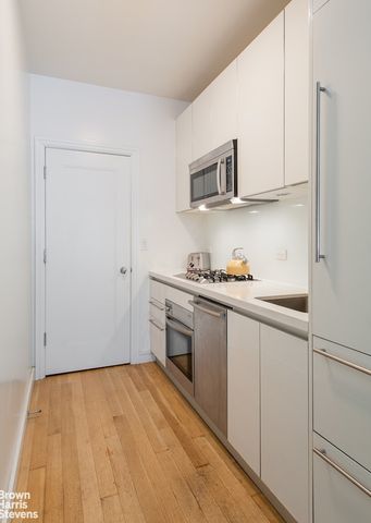 230 Riverside Dr Apt 1L, New York City, NY 10025