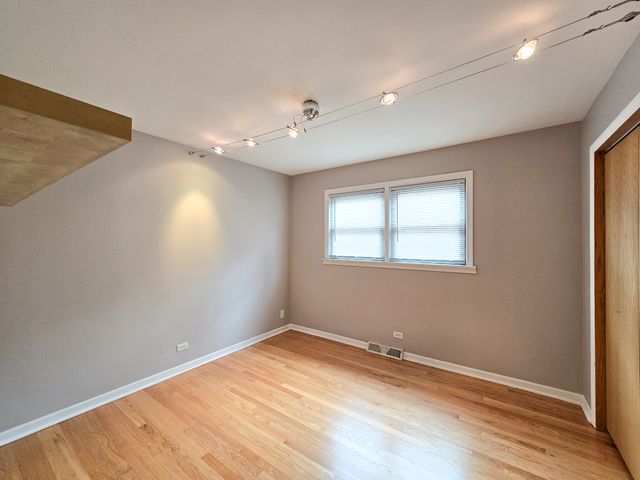 4531 S Keeler Avenue, Chicago, IL 60632