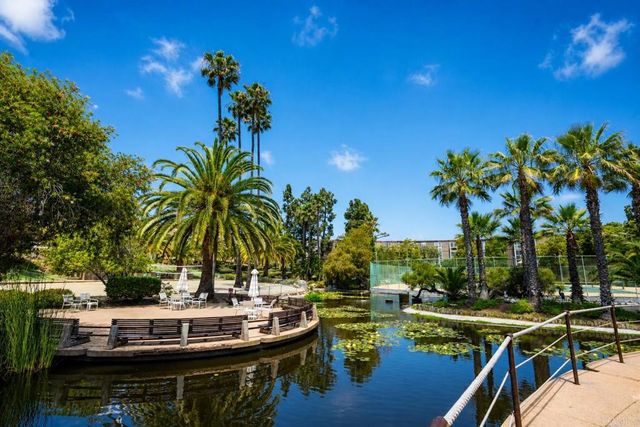 3050 Rue D'orleans 404, San Diego, CA 92110
