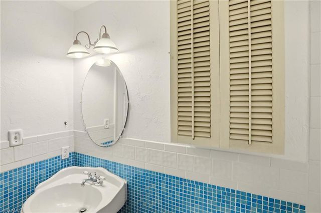 4231 Mariner LN, Bonita Springs, FL 34134