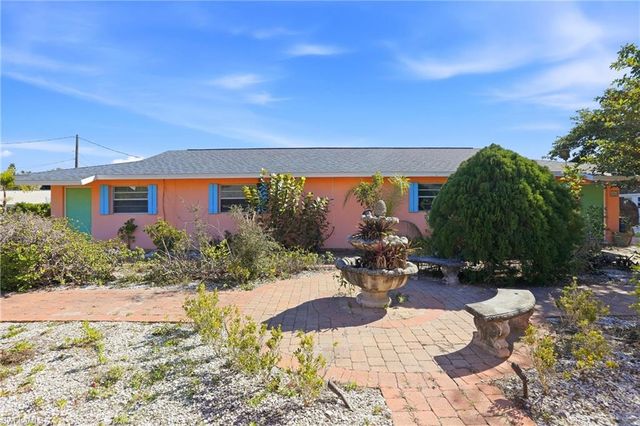 4231 Mariner LN, Bonita Springs, FL 34134