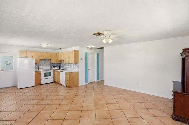 4231 Mariner LN, Bonita Springs, FL 34134