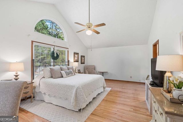 11210 Surrey Park Trail, Johns Creek, GA 30097
