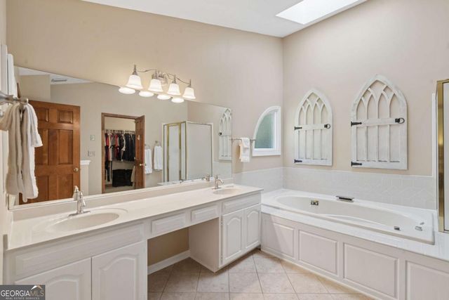 11210 Surrey Park Trail, Johns Creek, GA 30097