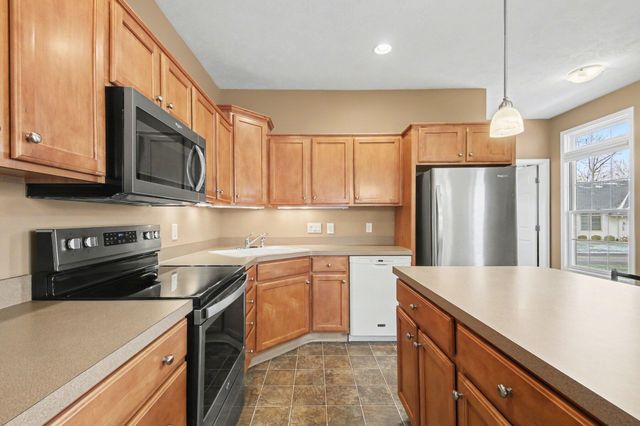 1102 Barrington NW, Grand Rapids, MI 49534