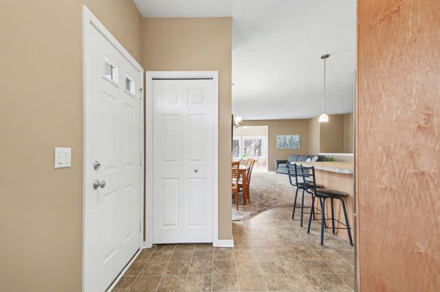 1102 Barrington NW, Grand Rapids, MI 49534