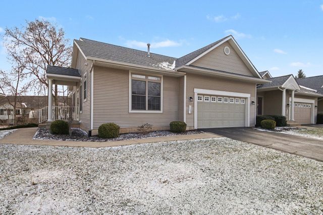 1102 Barrington NW, Grand Rapids, MI 49534