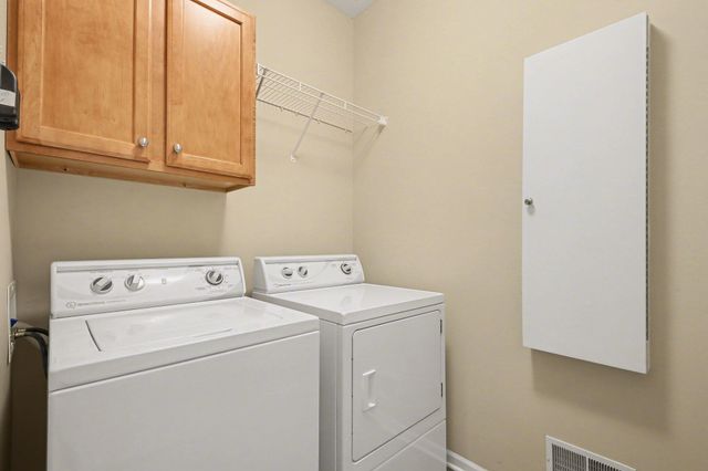 1102 Barrington NW, Grand Rapids, MI 49534