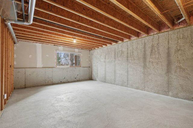 1102 Barrington NW, Grand Rapids, MI 49534