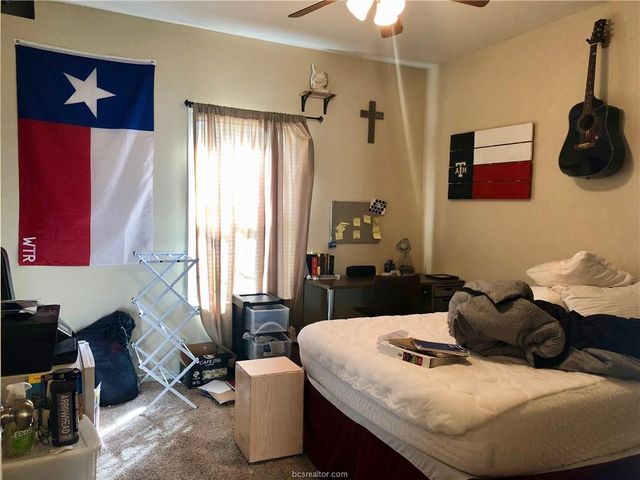 308 Holik Street, College Station, TX 77840