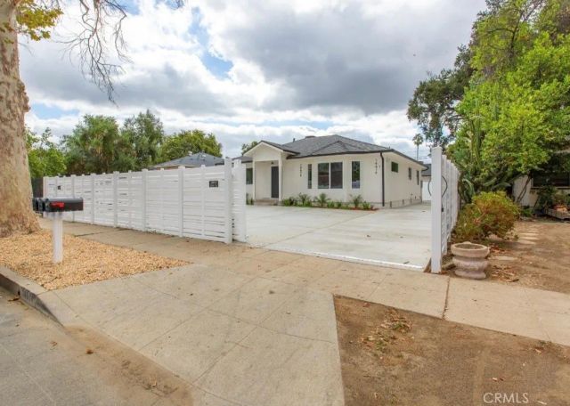 14612 Vose, Van Nuys, CA 91405