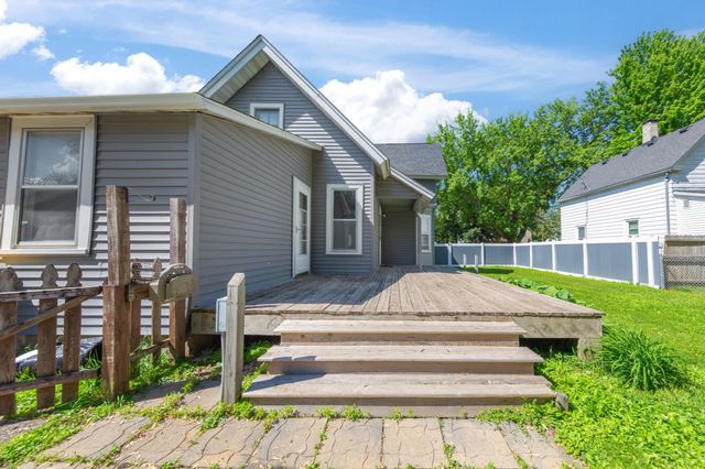 727 Division Street W, Faribault, MN 55021