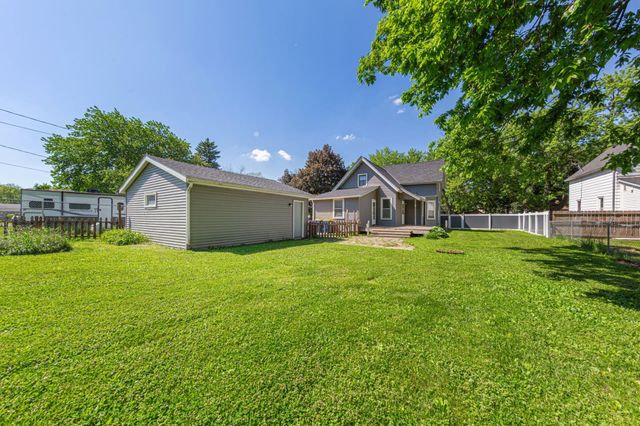 727 Division Street W, Faribault, MN 55021