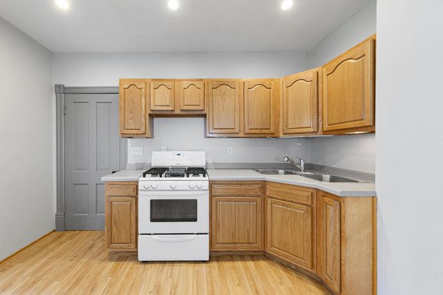 727 Division Street W, Faribault, MN 55021