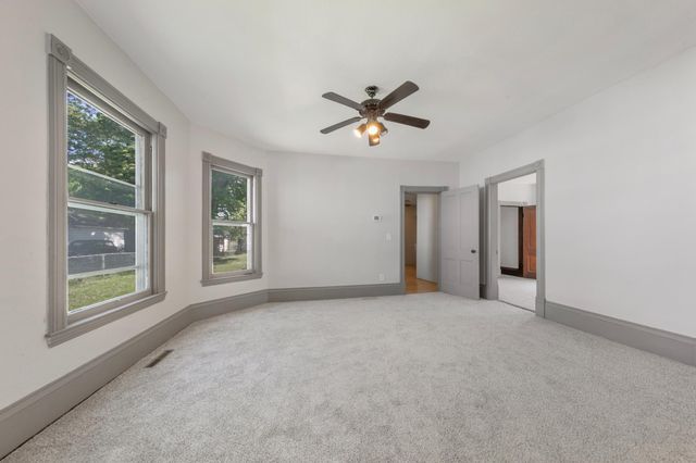 727 Division Street W, Faribault, MN 55021