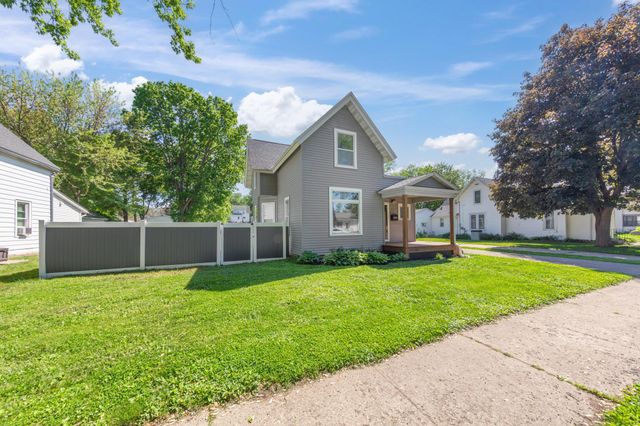 727 Division Street W, Faribault, MN 55021