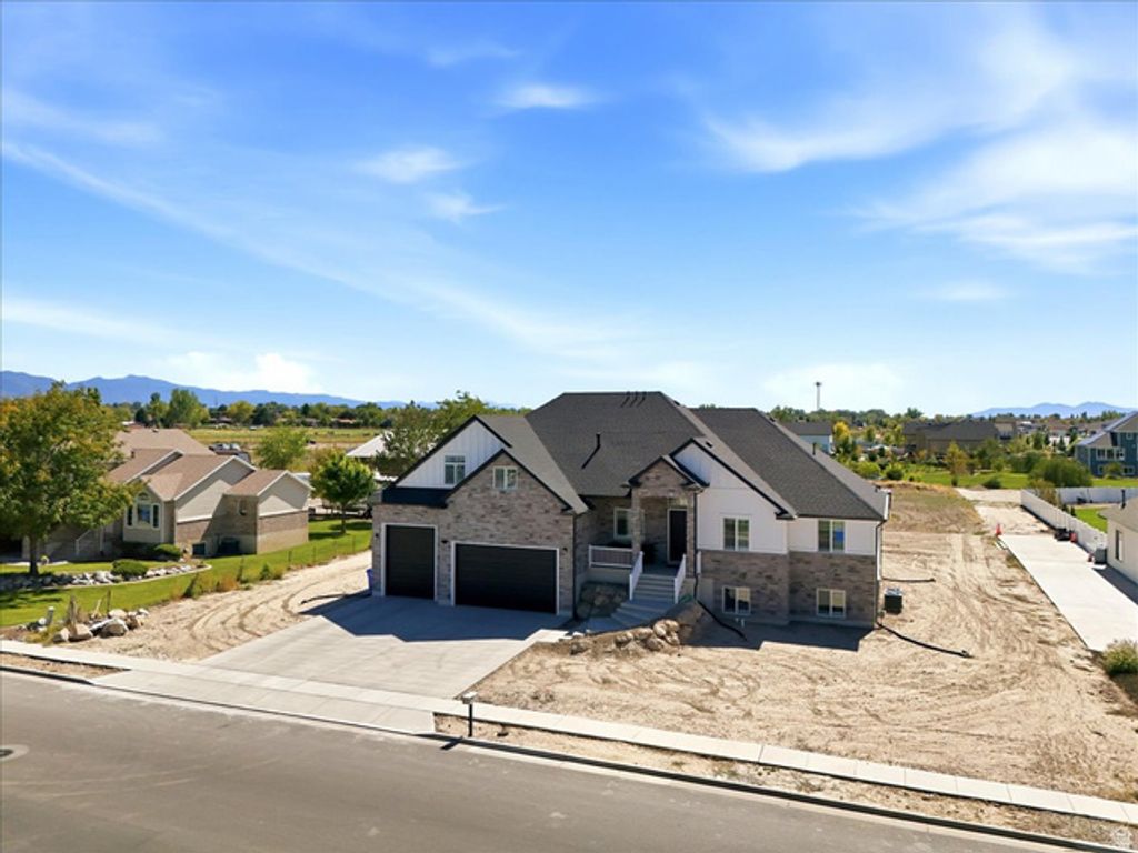 3287 W 2300 N, Clinton, UT 84015 — exterior