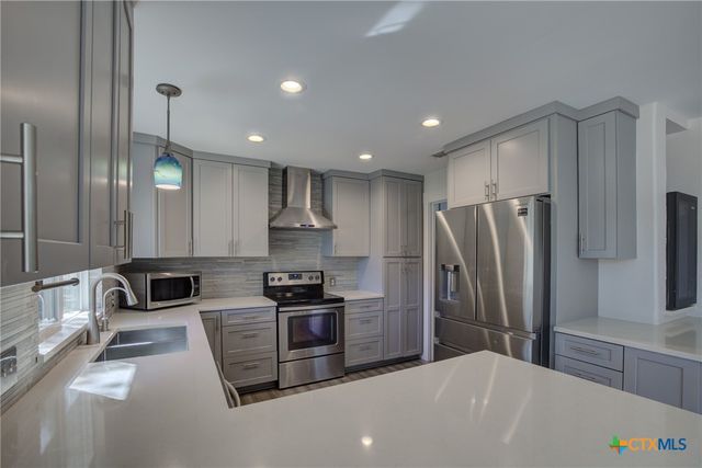 275 Wimberley Hills Drive, Wimberley, TX 78676