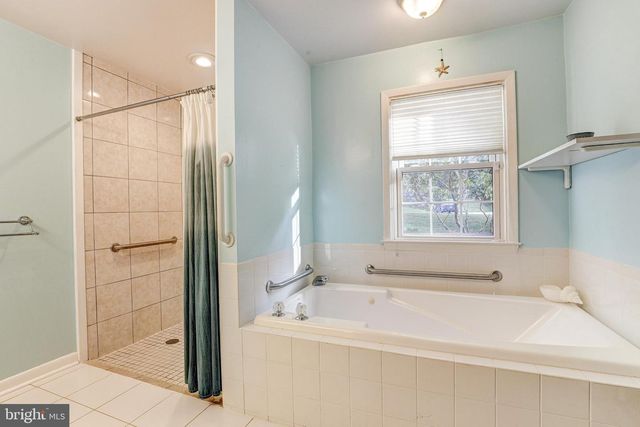 1402 AUTUMN LEAF RD, Towson, MD 21286