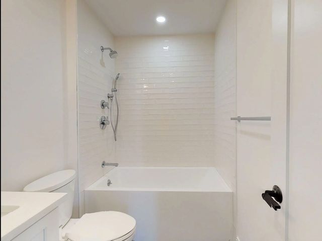 41 Fairbanks 3, Boston, MA 02135