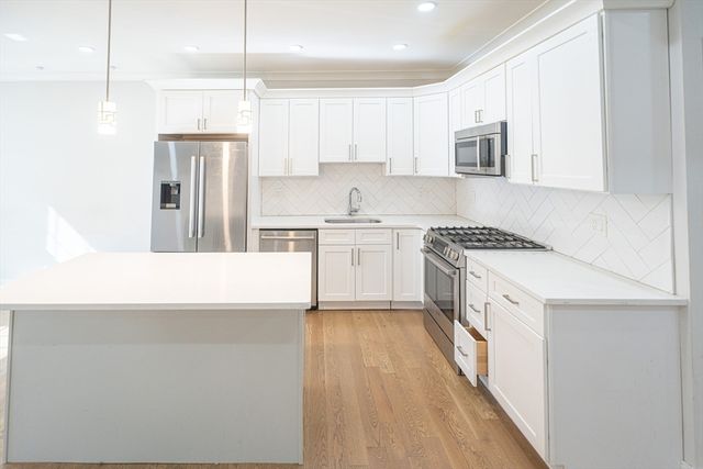 41 Fairbanks 3, Boston, MA 02135