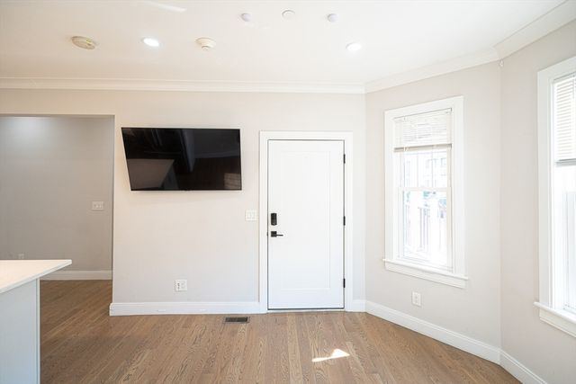 41 Fairbanks 3, Boston, MA 02135