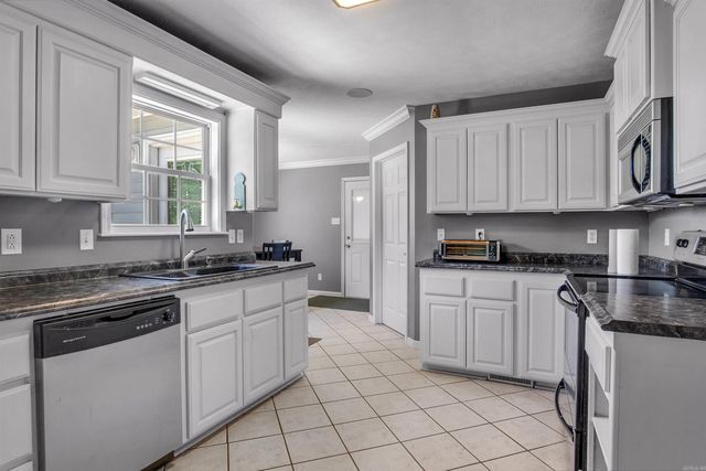 62 Robins Nest, Lonoke, AR 72086