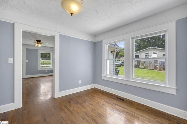 107 W Marion Road, Greenville, SC 29617