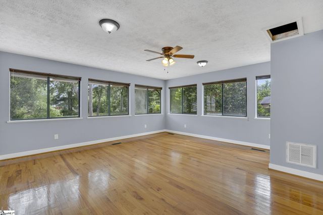 107 W Marion Road, Greenville, SC 29617