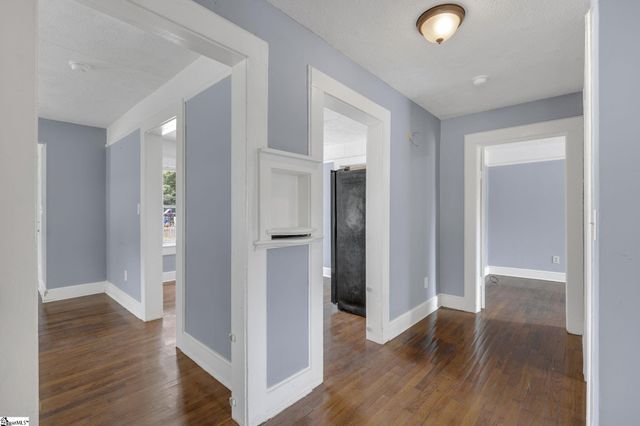 107 W Marion Road, Greenville, SC 29617