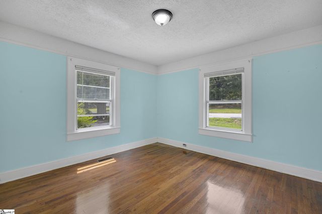 107 W Marion Road, Greenville, SC 29617