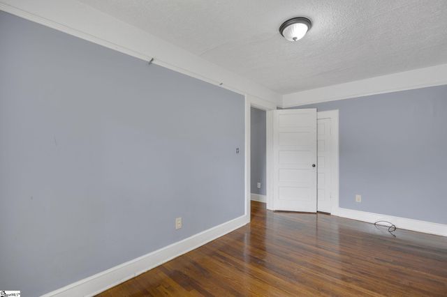 107 W Marion Road, Greenville, SC 29617