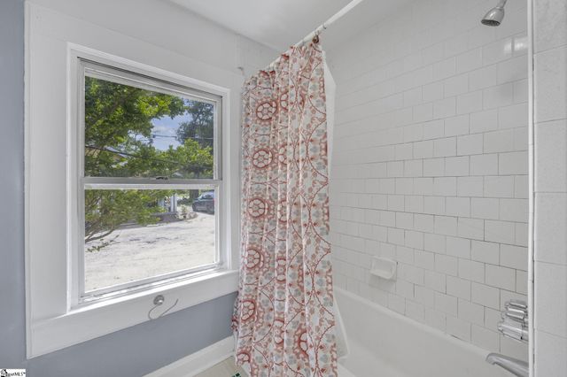 107 W Marion Road, Greenville, SC 29617