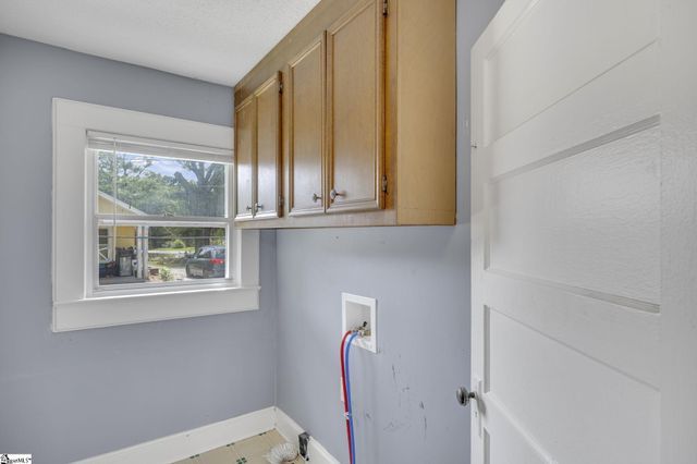 107 W Marion Road, Greenville, SC 29617