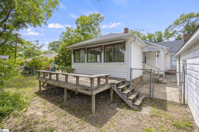 107 W Marion Road, Greenville, SC 29617