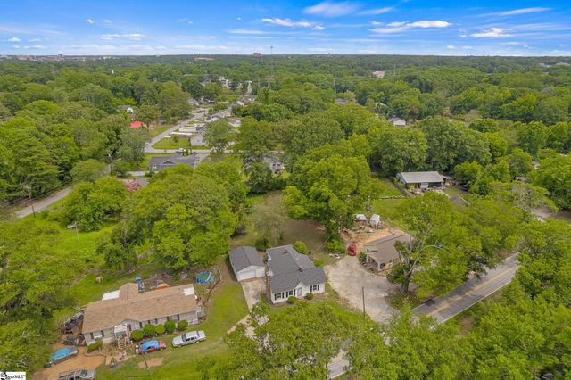 107 W Marion Road, Greenville, SC 29617