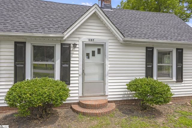 107 W Marion Road, Greenville, SC 29617