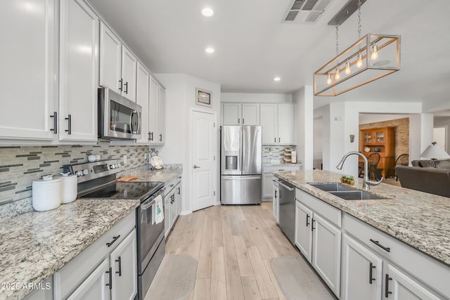 1156 E DUXBURY Court, Gilbert, AZ 85297